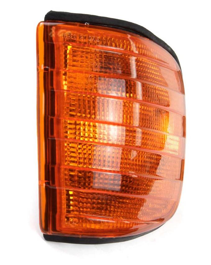 Mercedes Turnsignal Light – Passenger Side (Amber) 0008208421 – URO Parts 0008208421