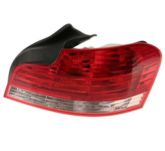 BMW Tail Light Assembly – Passenger Side 63217285642 – Hella 009615101