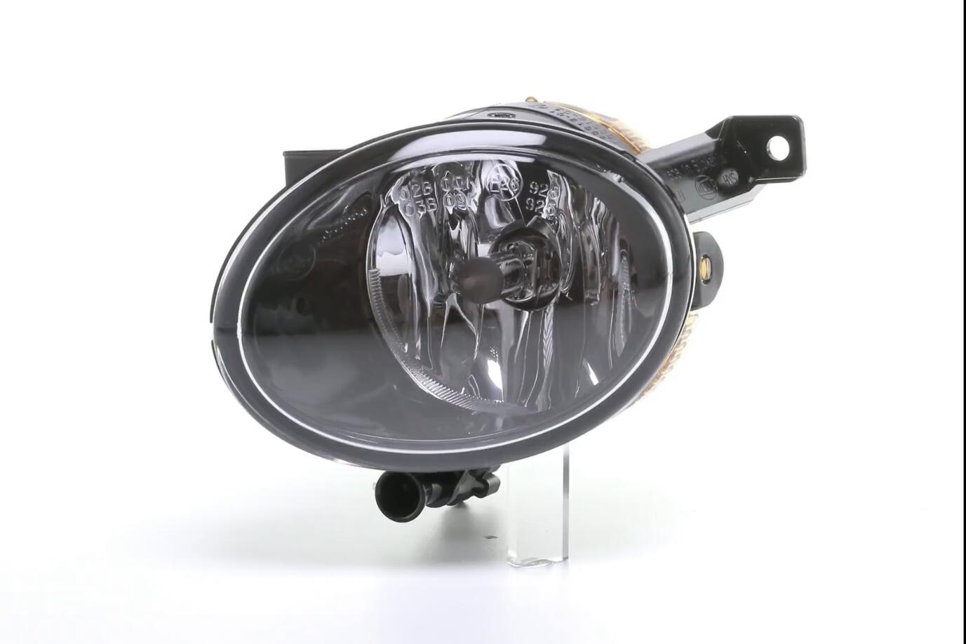 VW Foglight Assembly – Driver Side 5K0941699F – Hella 009954311