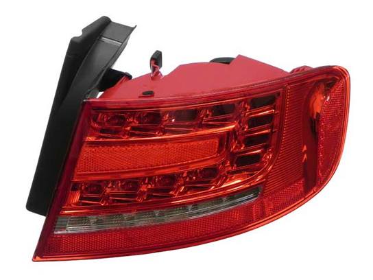 Audi Tail Light Assembly – Passenger Side Outer 8K5945096L – Hella 010085121