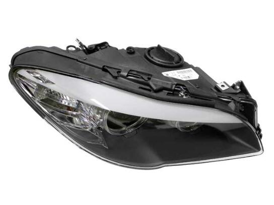 BMW Headlight Assembly – Passenger Side (Halogen) 63117203244 – Hella 010131061