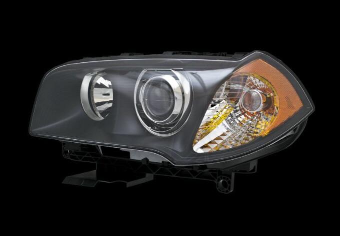 BMW Headlight Assembly – Driver Side (Xenon) 63123418397 – Hella 010166011