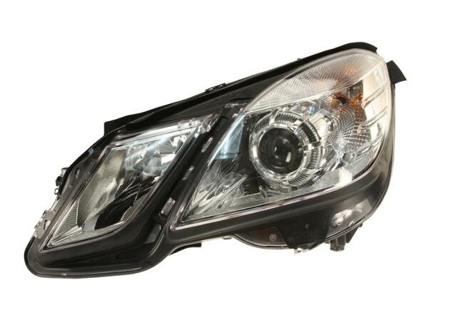 Mercedes Headlight Assembly – Driver Side (Halogen) 2128209561 – Hella 010800071