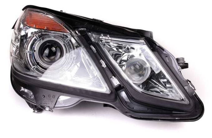 Mercedes Headlight Assembly – Passenger Side (Xenon) 2128201239 – Hella 011705141