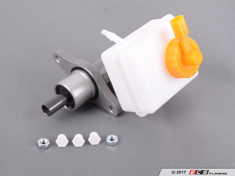 Brake Master Cylinder - with Reservoir