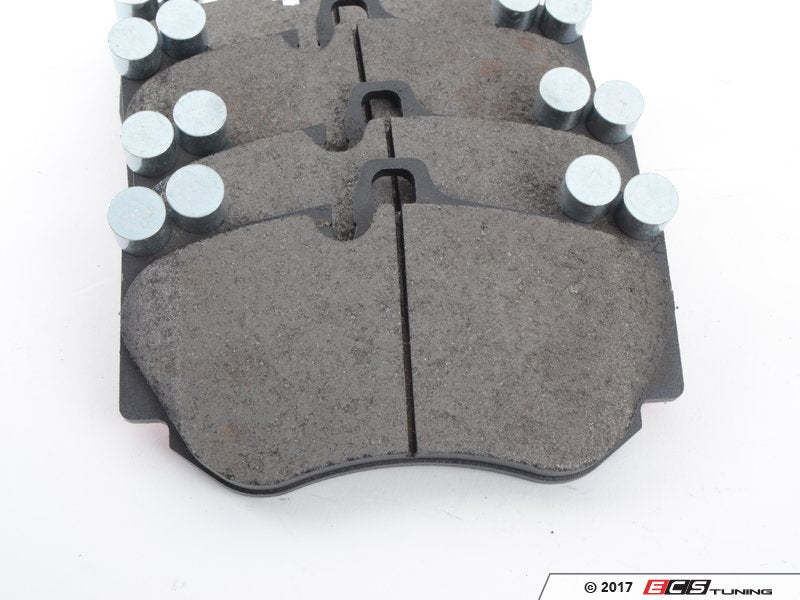 Front Brake Pad Set