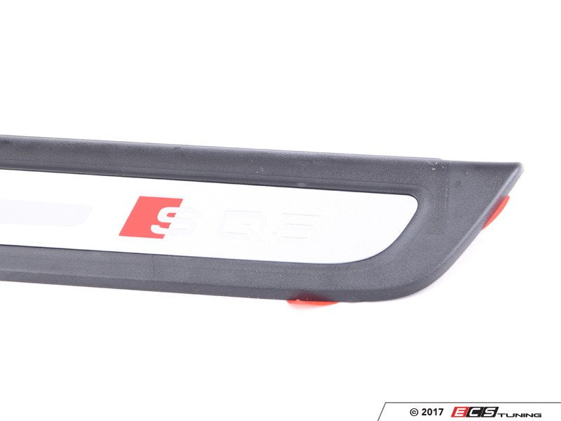 SQ5 Front Door Sill - Satin Black - left