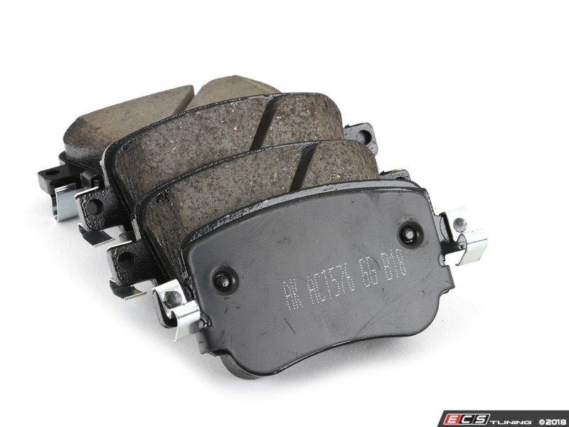 Rear Ceramic Brake Pad Set