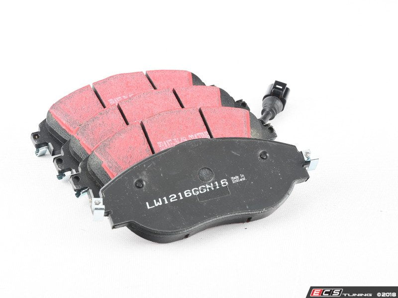 Front Ultimax Premium Brake Pad Set