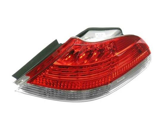 BMW Tail Light – Passenger Right Outer 63216938516 – ULO 10192004