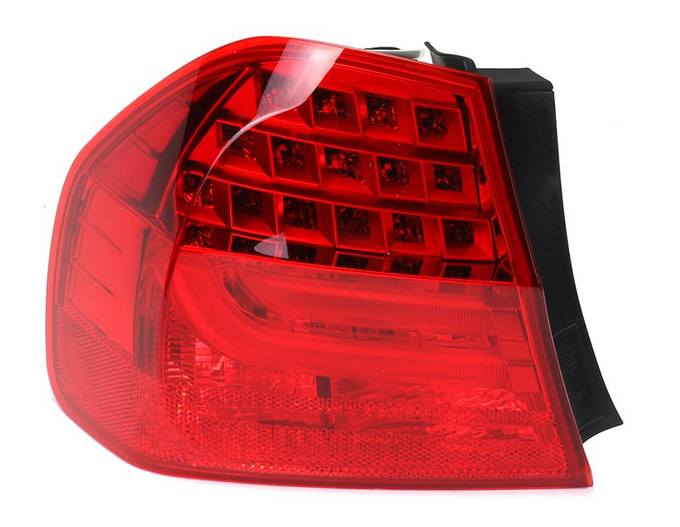 Tail Light Assembly – Driver Side Outer (CAPA)