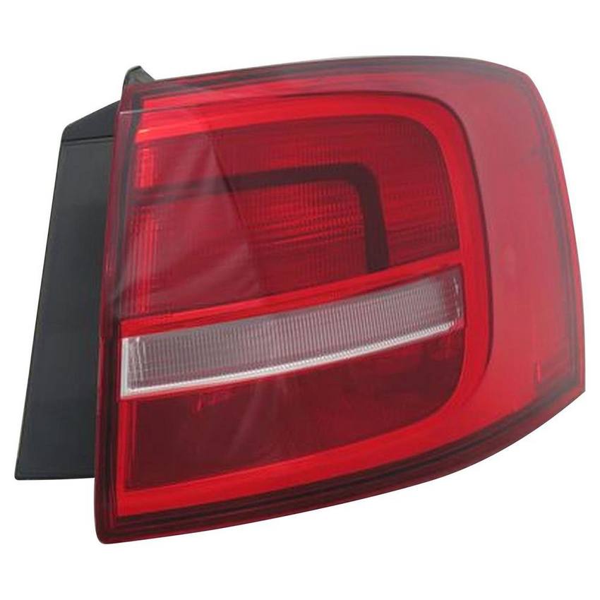 Tail Light Assembly – Passenger Side Outer