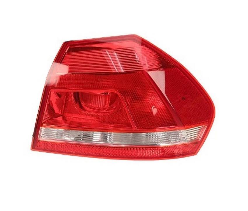 VW Taillight 561945096H – TYC 561945096H