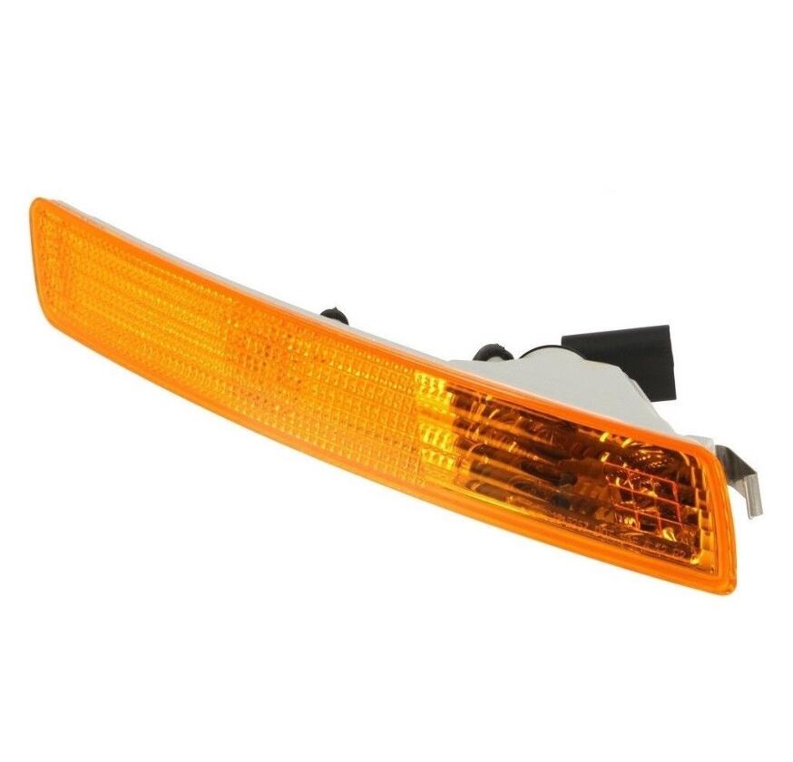 VW Side Marker Light – Passenger Side 1C0953042R – TYC 12525700