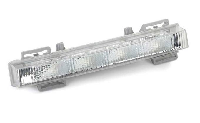 Mercedes Daytime Running Light – Driver Side (LED) (NSF) 2049065401 – TYC 120146001