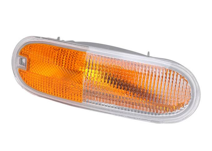 VW Turnsignal Light – Passenger Side (NSF) 1C0953156L – TYC 125095001