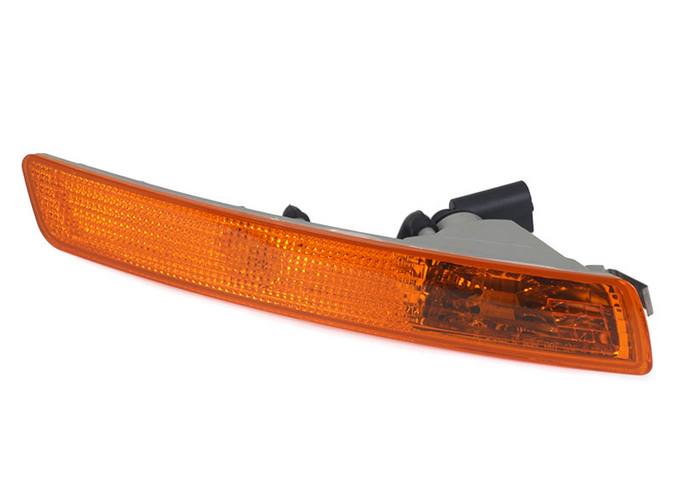 VW Side Marker Light – Passenger Side 1C0953042R – TYC 12525700