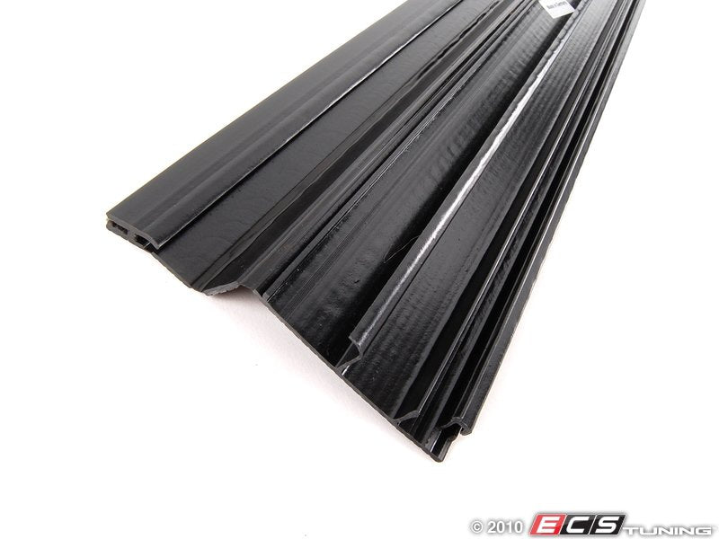 Rear Spoiler Accordion Panel