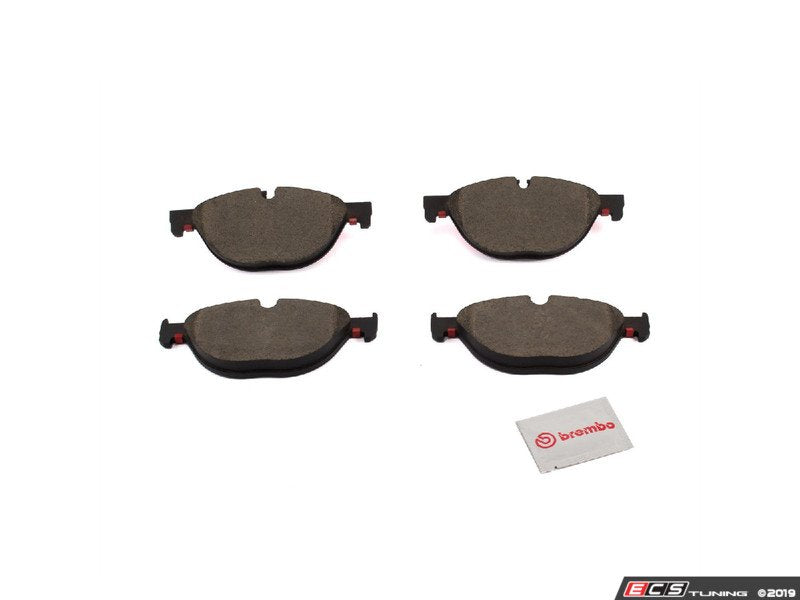 Front Brake Pads set - Low Metallic