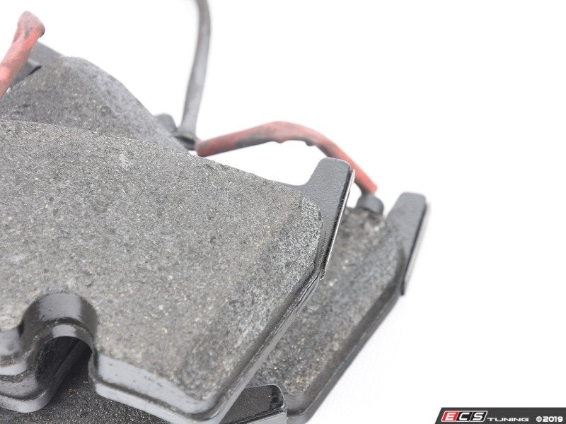 Front Brake Pad Set