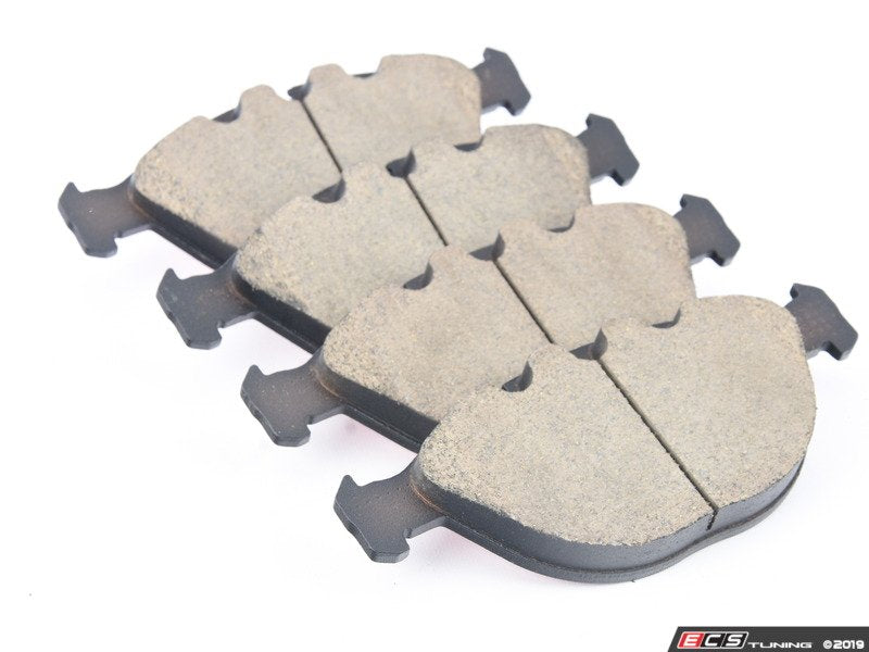 E53 Front Brake Pads Set