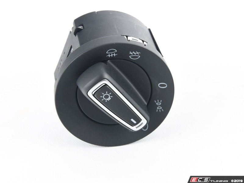 Standard European Headlight Switch - Chrome Trim