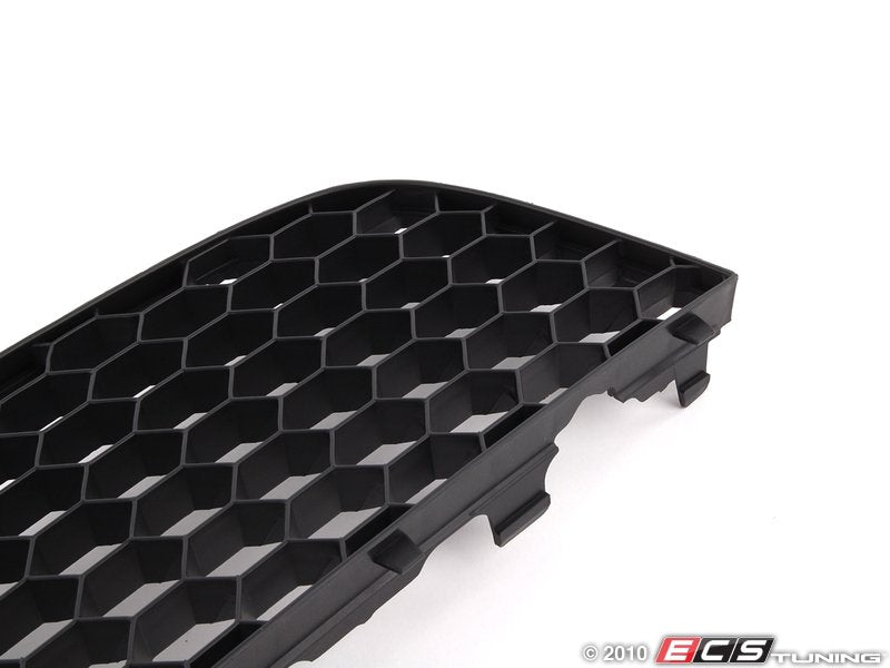 Lower Center Grille - Honeycomb