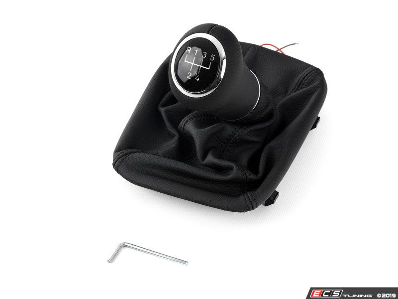 Illuminated Shift Knob With Integrated Boot