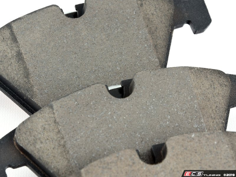 Front Brake Pads set