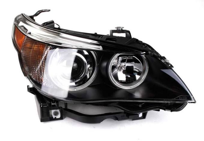 BMW Headlight Assembly – Passenger Side (Xenon) 63127166118 – Hella 160698001