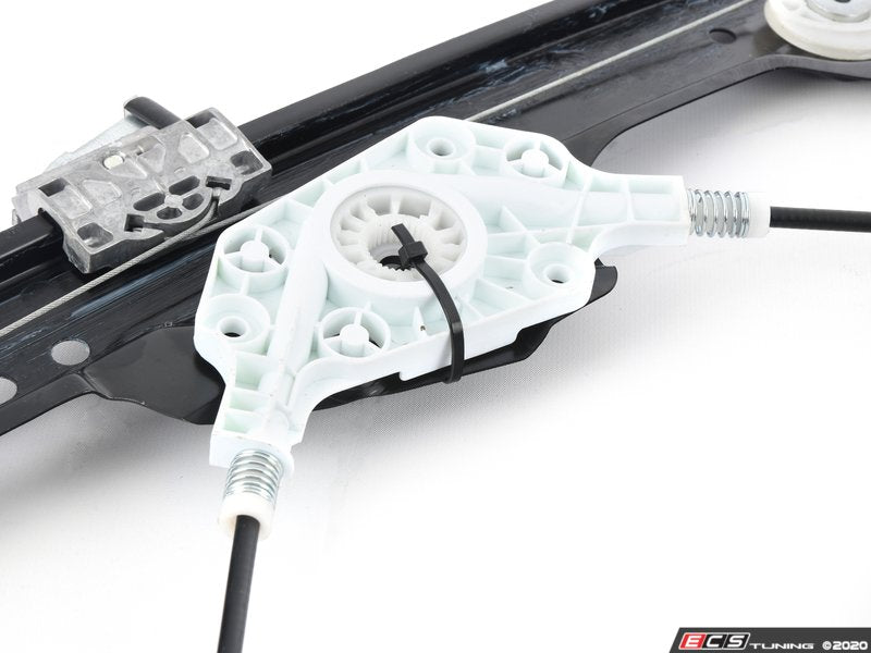 E34 Window Regulator - Right