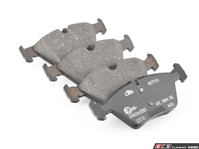 Front Brake Pad Set