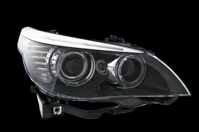 BMW Headlight Assembly – Passenger Side (Xenon) 63127177756 – Hella 164912001