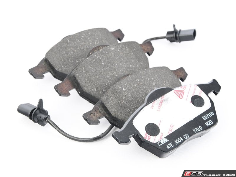 Front Brake Pad Set