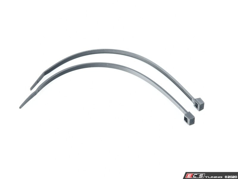 Stainless Axle-Back Exhaust - Black Tips