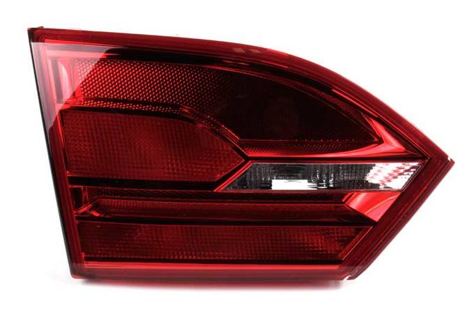 Tail Light Assembly – Driver Side Inner (CAPA)