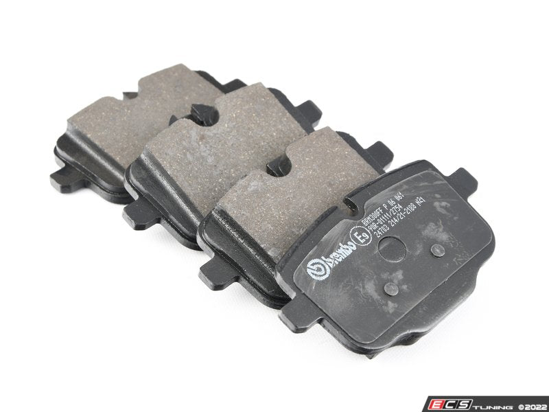 Rear Premium Low-Met Brake Pad Set