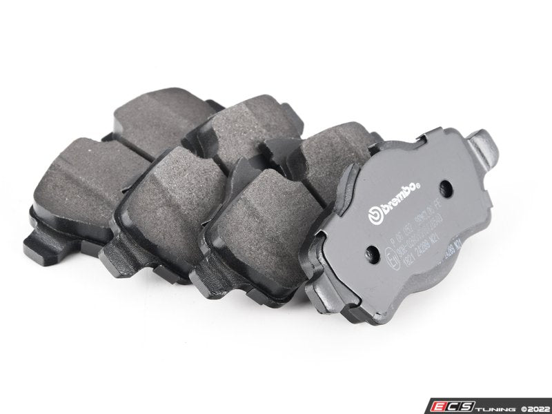 Rear Brake Pads Set P06052