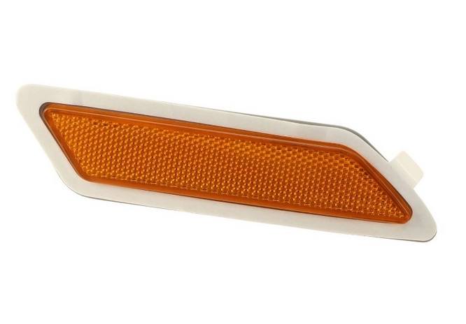 Side Marker Light Assembly – Front Driver Side (Amber)