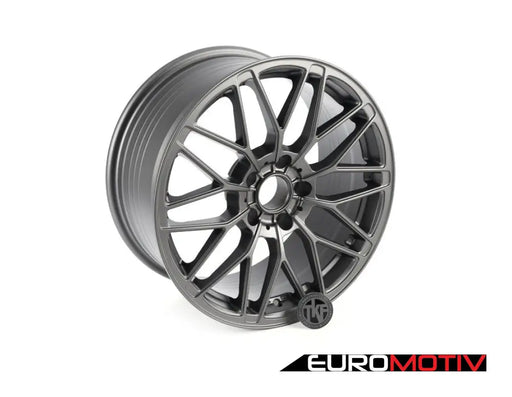 18’ Tekniform Style 006 - Staggered Set Of Four