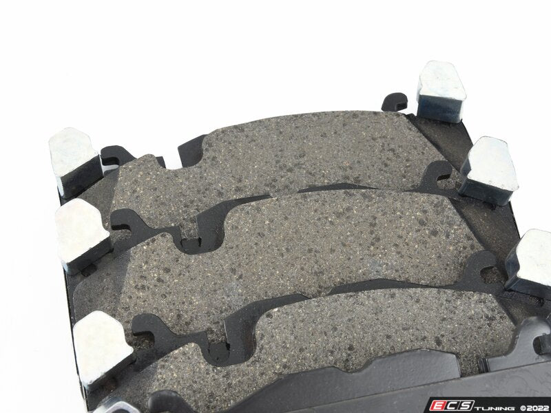 Premium Low-Met OE Equivalent Front Brake Pad Set