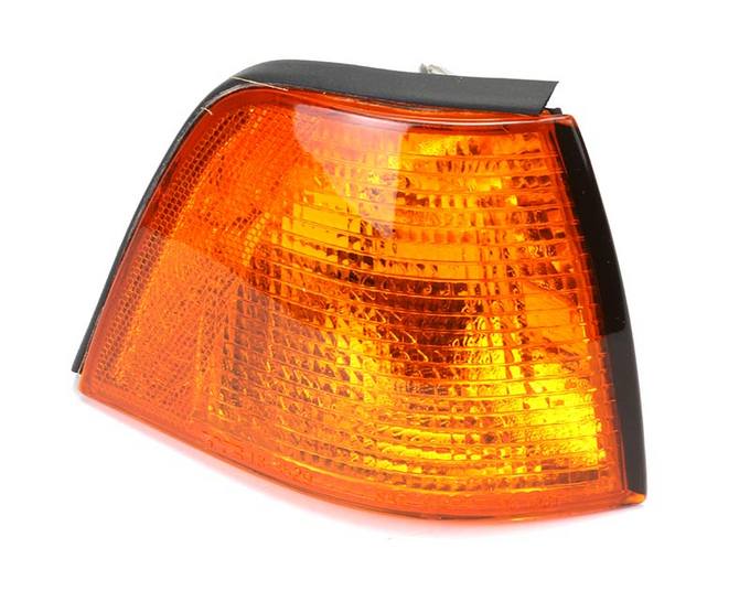 BMW Turnsignal Light – Passenger Side (Amber) 63138353280 – TYC 18352901