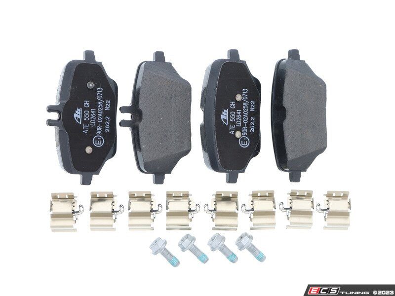 Rear Brake Pad Set - Ceramic