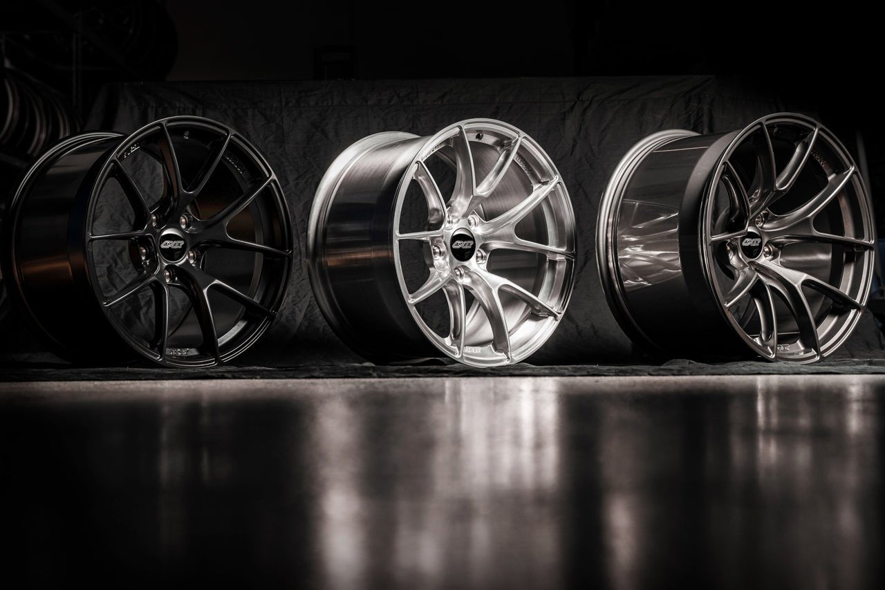 18x10.5" ET44 APEX VS-5RS Forged Porsche Wheel 5-Lug