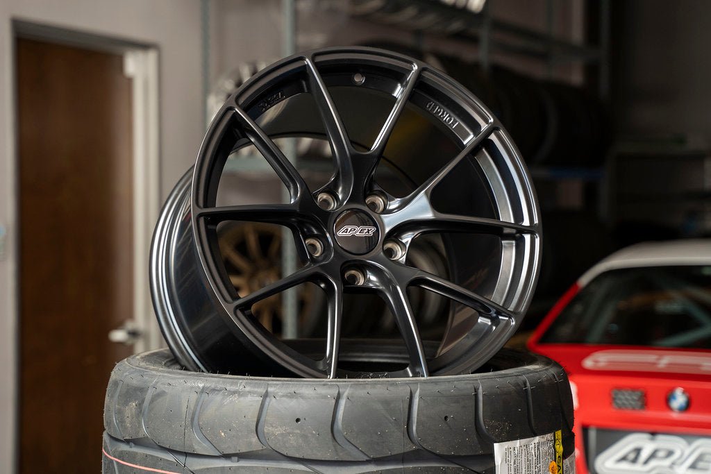 18x10.5" ET44 APEX VS-5RS Forged Porsche Wheel 5-Lug