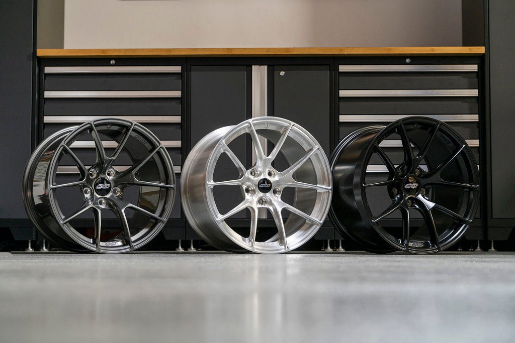 18x10.5" ET44 APEX VS-5RS Forged Porsche Wheel 5-Lug