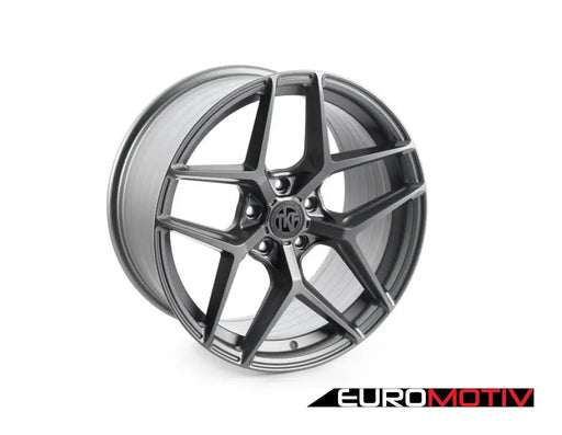 19’ Tekniform Style 013 - Staggered Set Of Four