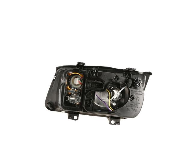 VW Headlight Assembly – Passenger Side (Halogen) (NSF) 1J5941018BH – TYC 205653601