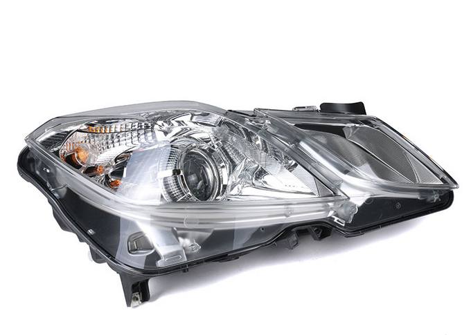 Mercedes Headlight Assembly – Passenger Side (Halogen) 2078205461