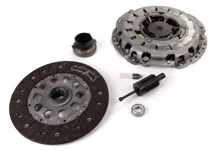 BMW Clutch Kit (3 Piece) 21217515146 – Luk 6243571000